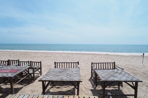 Sun deck - Sea Breeze Guest House (Cha-am)