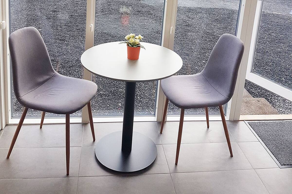 Suite estudio clásica, 2 camas individuales, planta baja | Wifi gratis y ropa de cama 