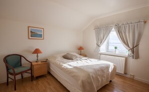Free WiFi, bed sheets - Guesthouse Lyngholt (Langanesbyggð)