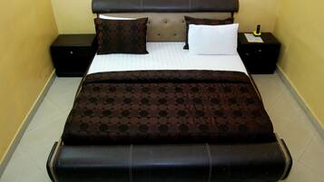 Departamento, 2 habitaciones, con acceso para personas discapacitadas, para fumadores | 1 habitación y caja de seguridad en la habitación