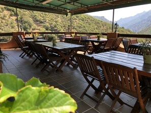 Desk, cots/infant beds, rollaway beds, free WiFi