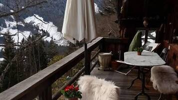 Chalet, 5 Bedrooms, Terrace, Mountain View | Balcony
