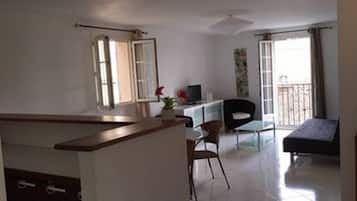 Family Apartment, City View