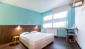 In-room safe, WiFi (free) - Safestay Bratislava Presidential Palace (Bratislava)