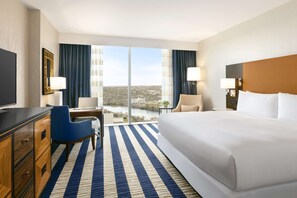 Peralatan tempat tidur premium, tilam berlapik, bar mini 