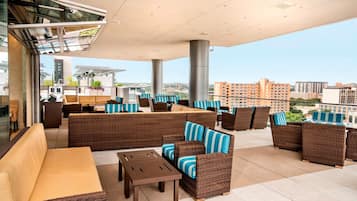 6 restaurants servant le petit déjeuner, spécialités Cuisine américaine