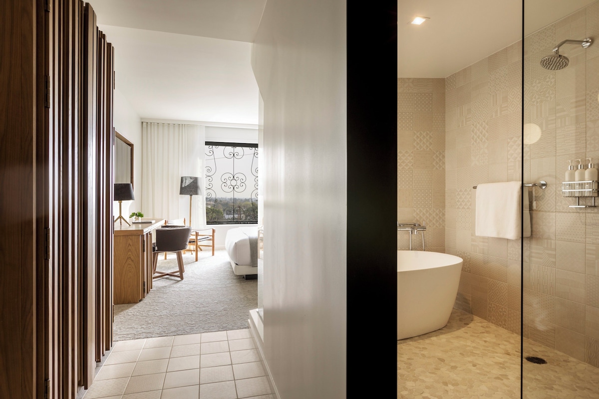 ห้องพรีเมียม, เตียงคิงไซส์ 1 เตียง (Spa) | 1 ห้องนอน, ผ้าปูที่นอนฝ้ายอียิปต์, เครื่องนอนระดับพรีเมียม, ผ้านวมขนเป็ด