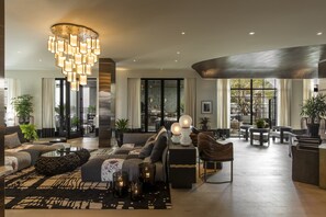 Exterior - Kimpton La Peer Hotel West Hollywood by IHG (West Hollywood)