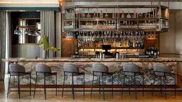 2 bars/lounges, poolside bar