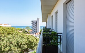 Down duvets, in-room safe, free WiFi, bed sheets - Hotel Maestri (Riccione)