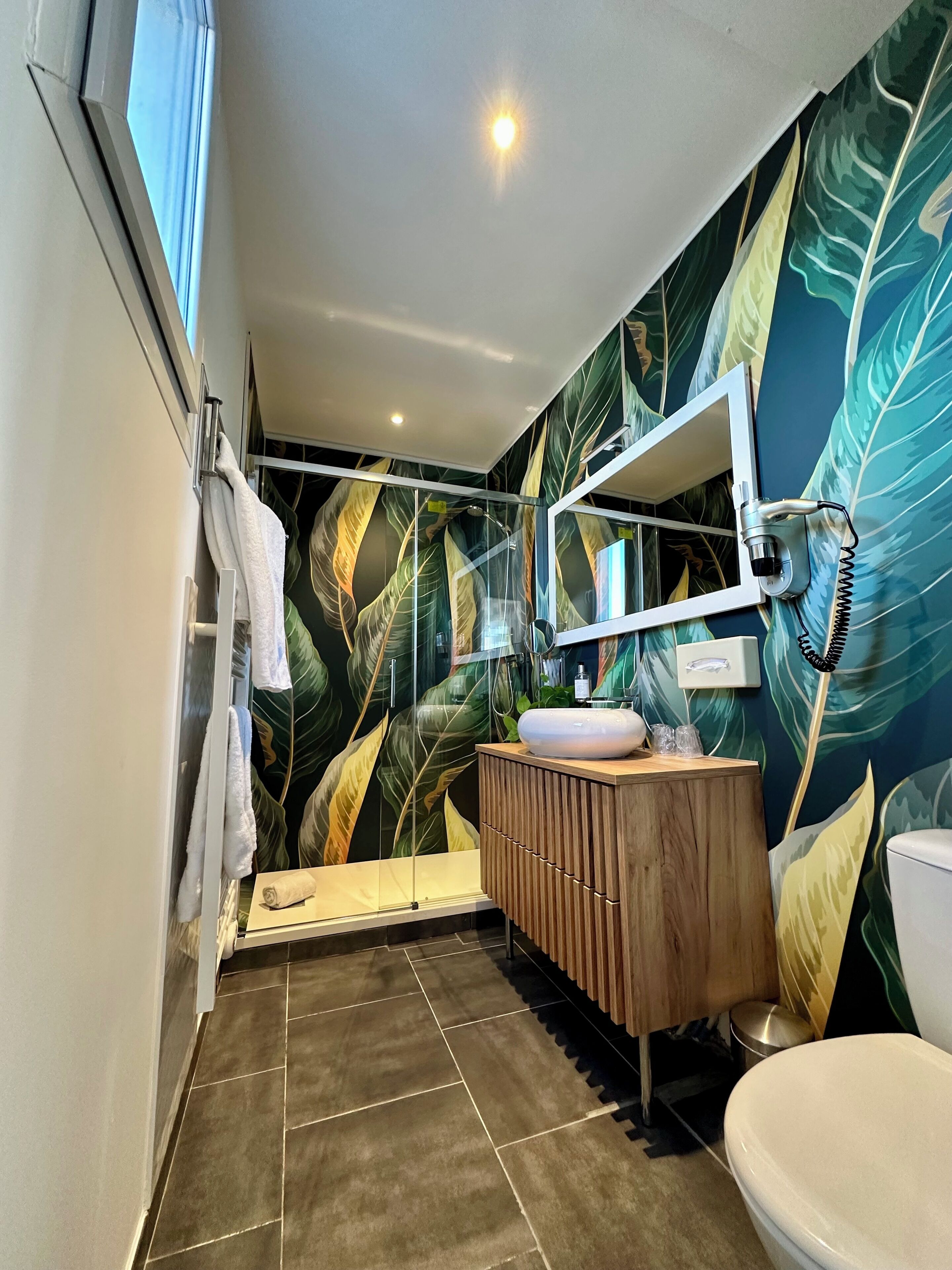 comfort apartment, 1 bedroom, pool access | bathroom | free toiletries, hair dryer, towels, soap