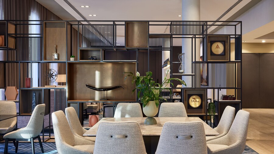 Hyatt Place Melbourne, Essendon Fields