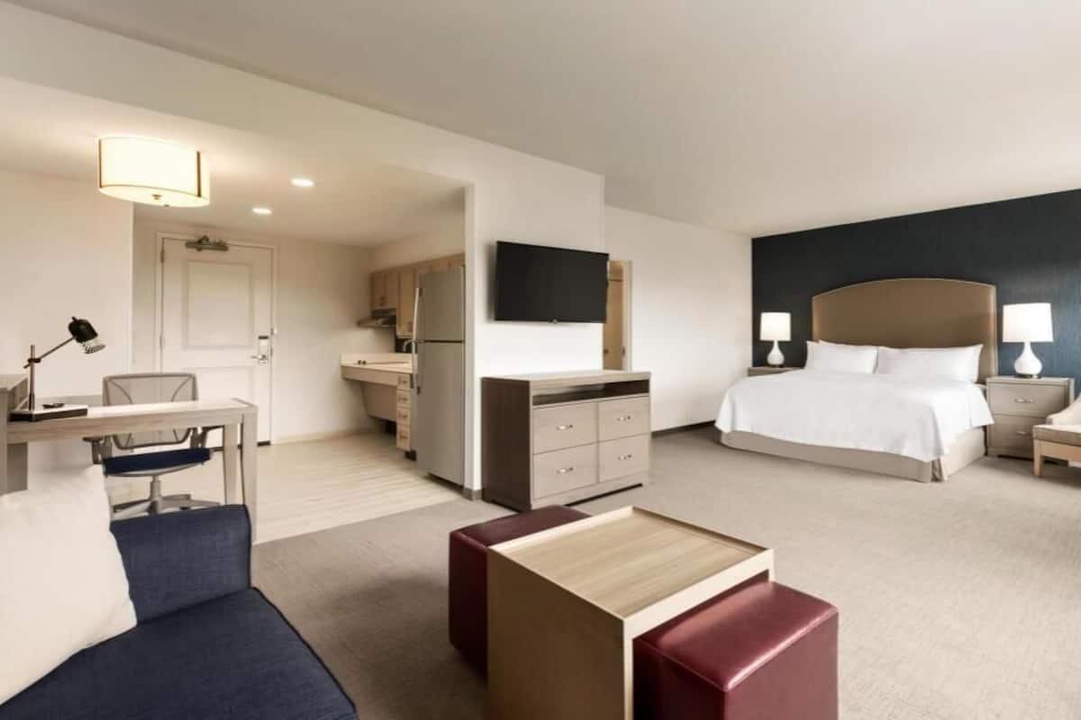 In-room safe, desk, laptop workspace, blackout drapes