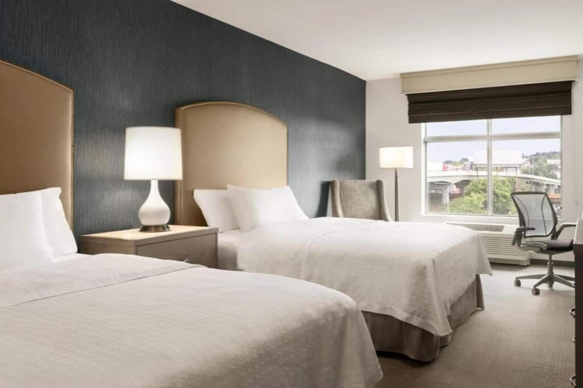 In-room safe, desk, laptop workspace, blackout drapes