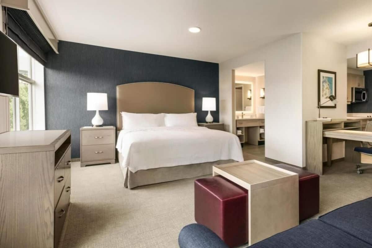 In-room safe, desk, laptop workspace, blackout drapes