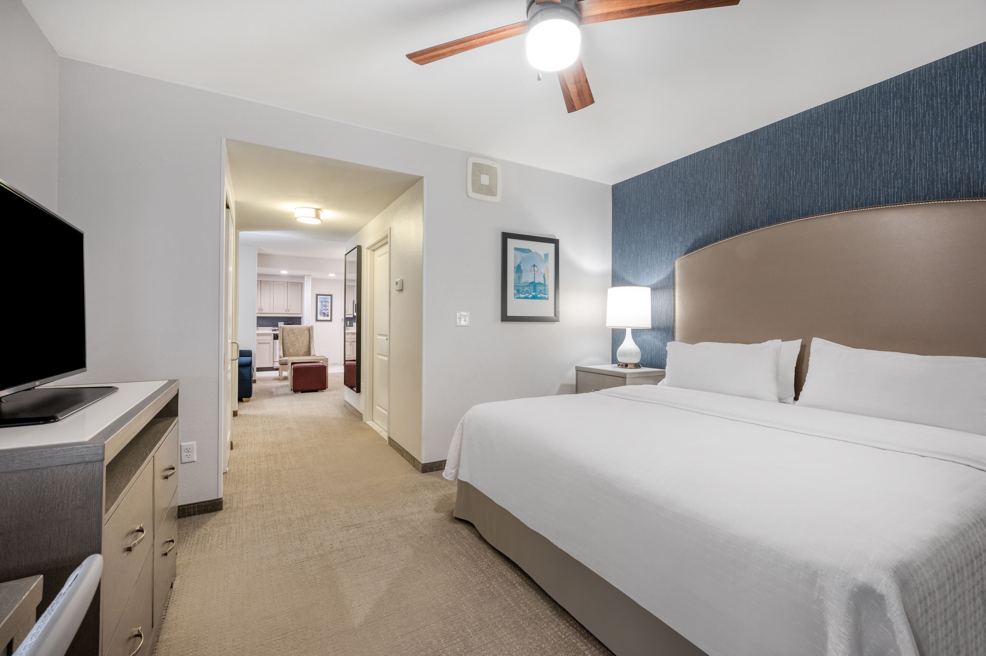 studio, 1 king bed, accessible, non smoking (hearing, urban) | in-room safe, desk, laptop workspace, blackout curtains