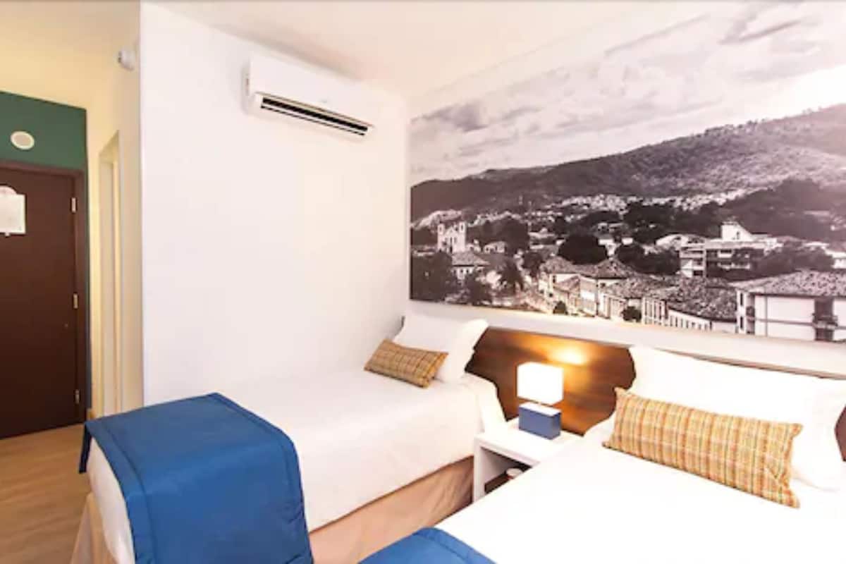 standard twin room, 2 single beds | 1 bedroom, in-room safe, desk, blackout curtains