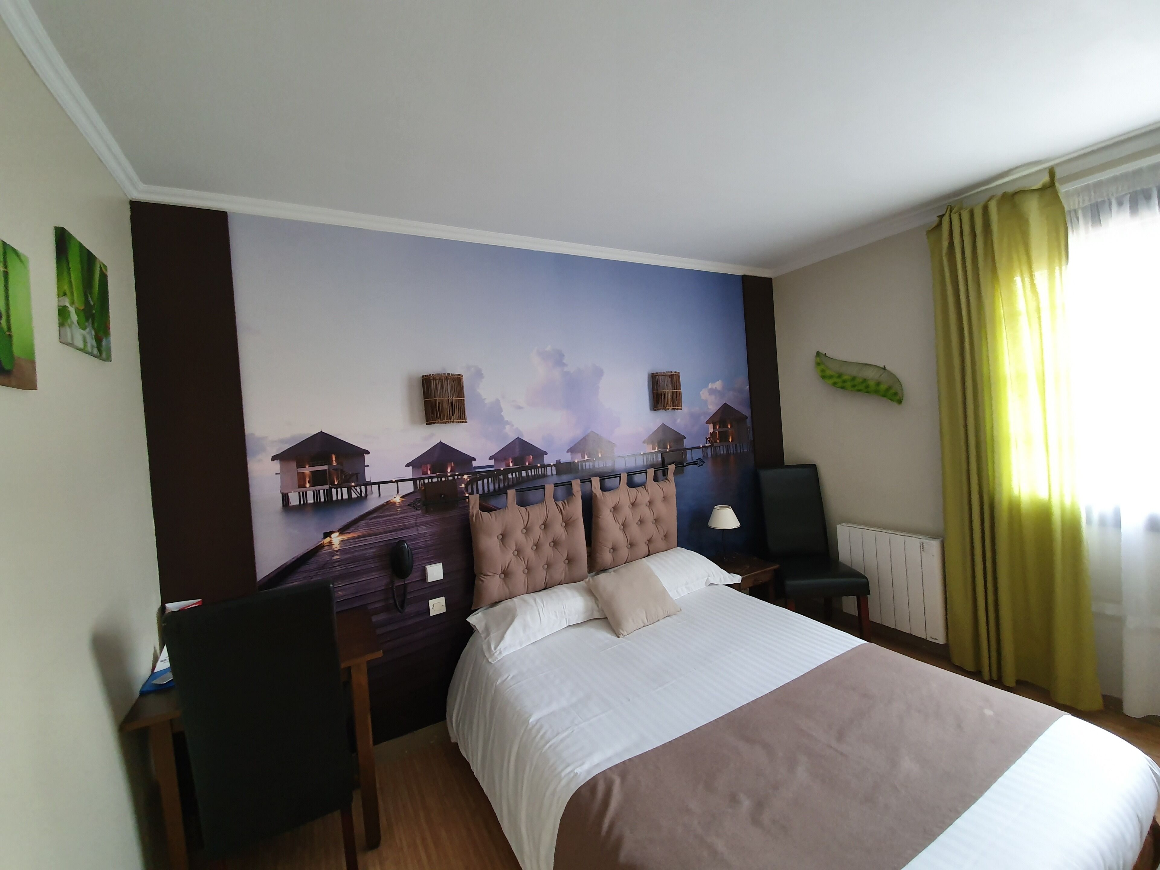 economy double room, 1 double bed | desk, laptop workspace, blackout curtains, soundproofing