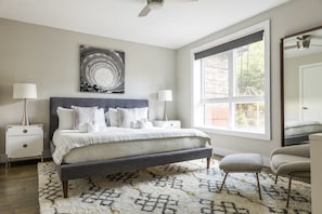 Superior Duplex, 4 Bedrooms, Terrace | 1 bedroom, premium bedding, iron/ironing board, free cribs/infant beds - Deedee's Lofts at Grove II (Jersey City)