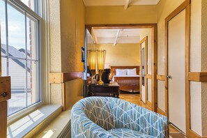 Suite Junior, 1 grand lit et 1 canapé-lit