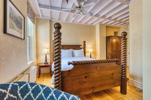 Suite junior, 1 cama de matrimonio con sofá cama | Ropa de cama hipoalergénica y decoración individual