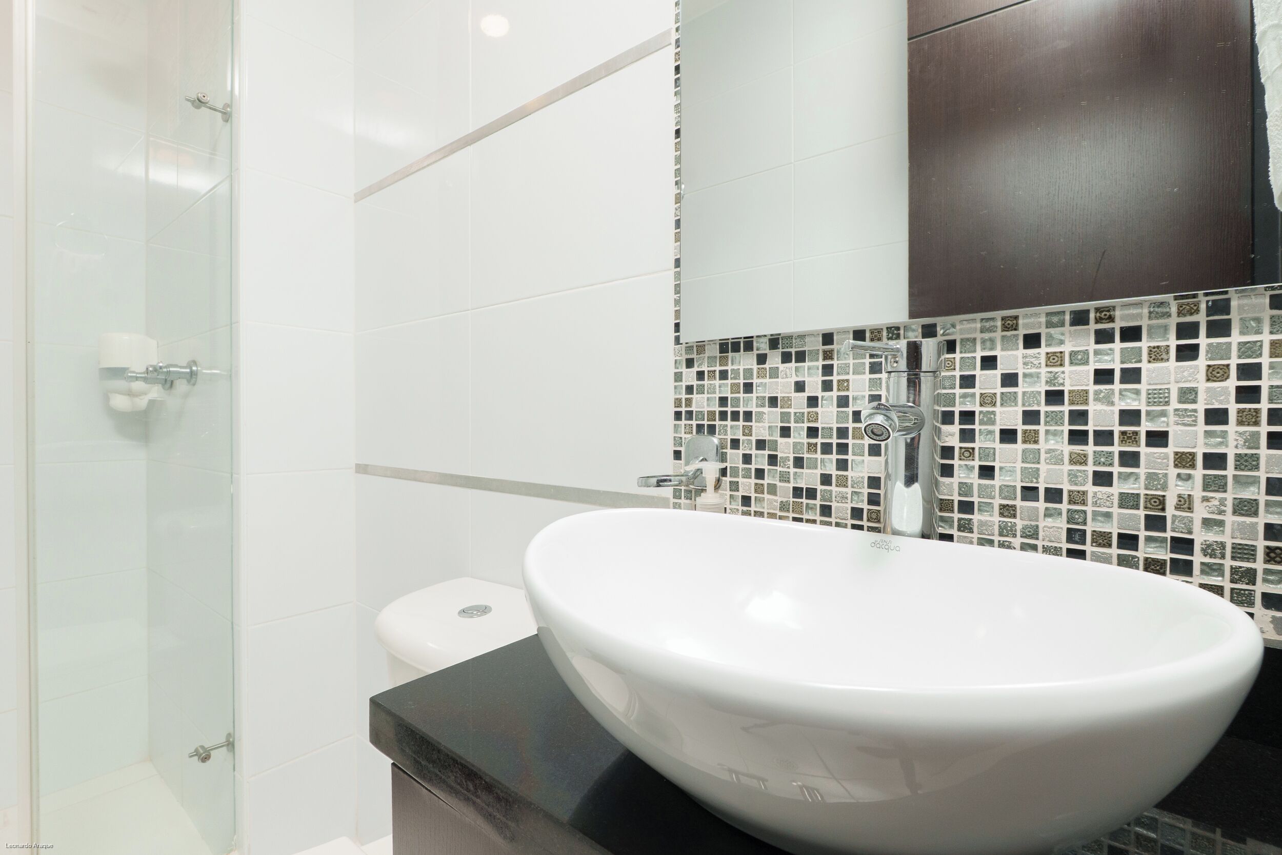 double superior room | bathroom | shower, free toiletries, towels