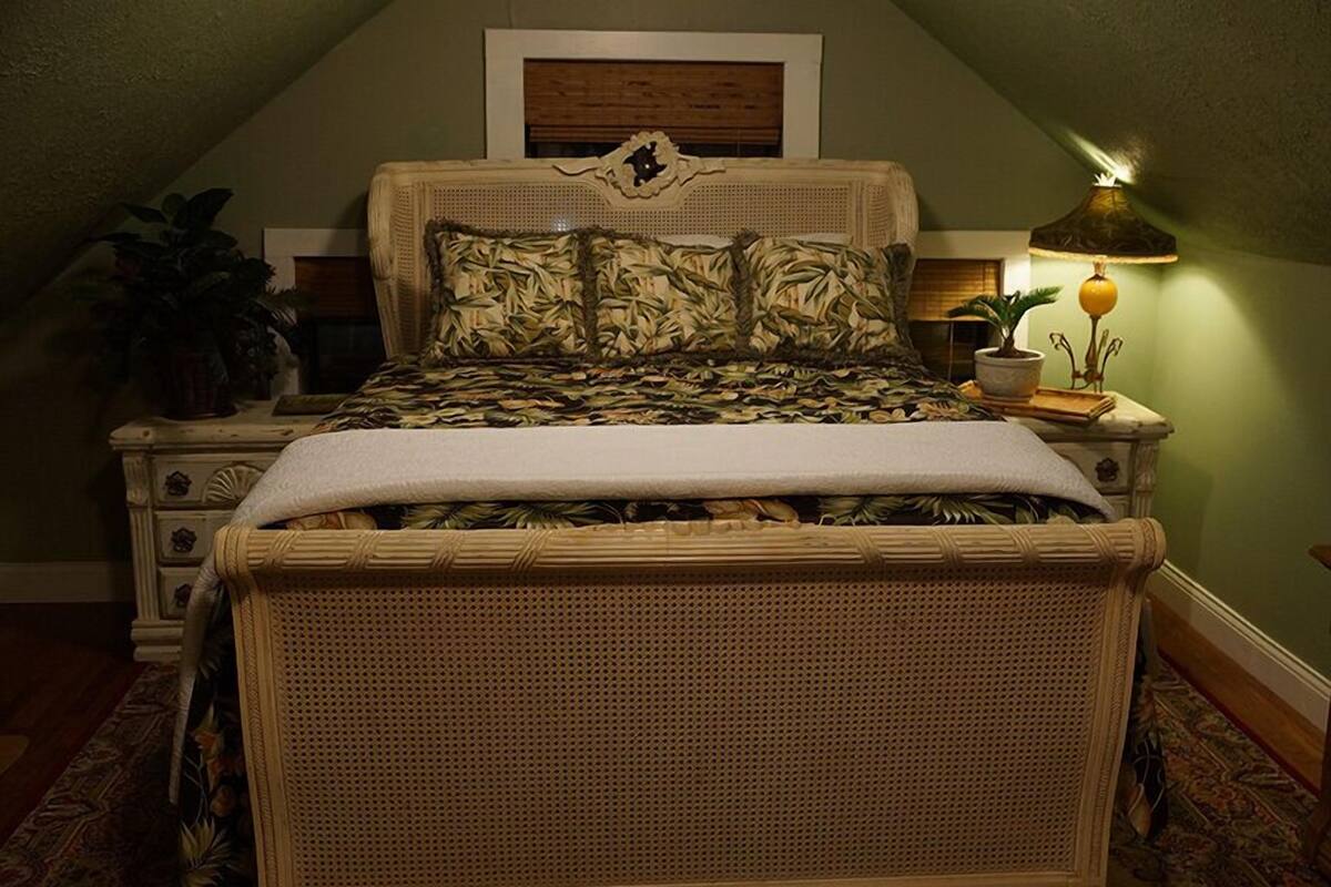 Tempur-Pedic beds, minibar, free WiFi