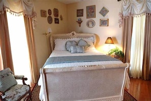 Tempur-Pedic beds, minibar, free WiFi