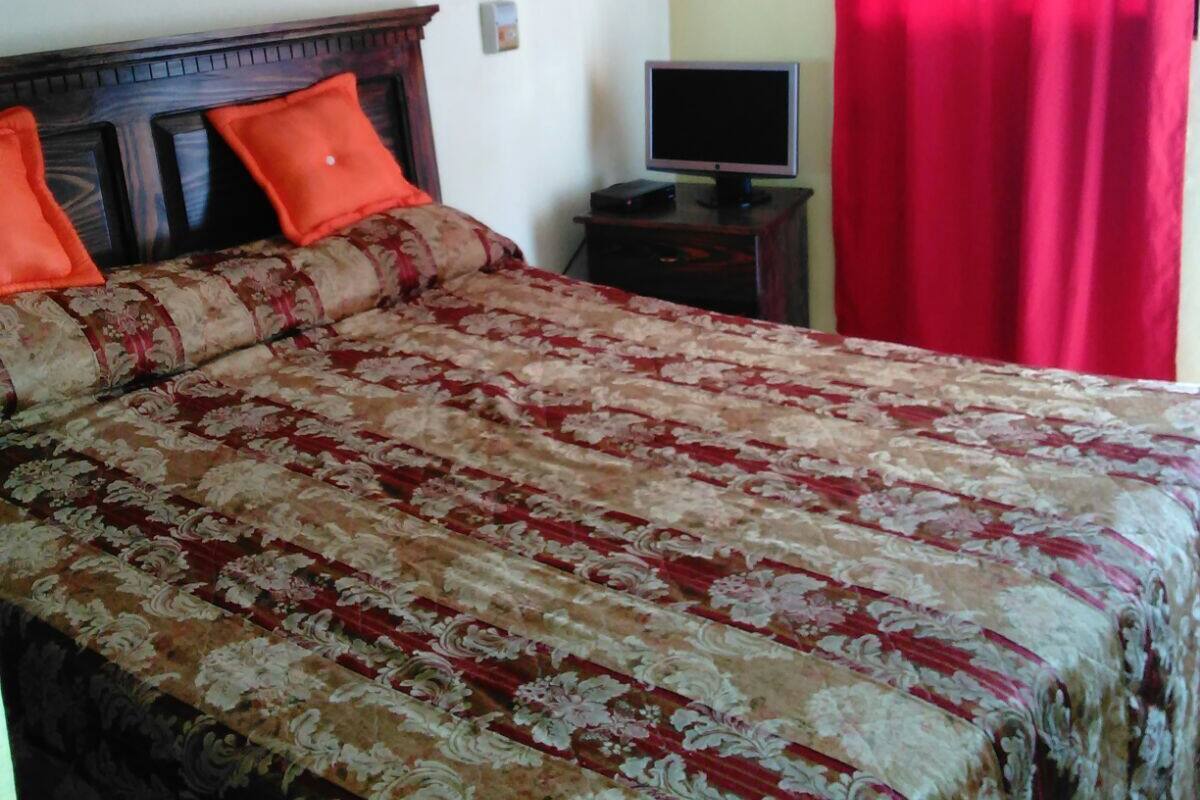 Rollaway beds, free WiFi