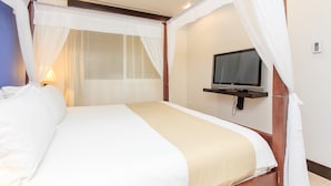 Luxury Penthouse, 2 Bedrooms, City View | 2 bedrooms, Egyptian cotton sheets, premium bedding, in-room safe