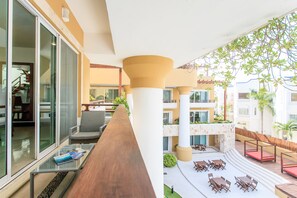 Luxury Penthouse, 2 Bedrooms, City View | Balcony