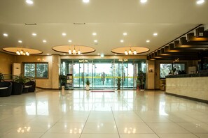 Pintu masuk interior