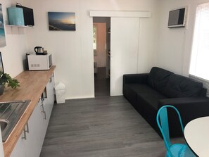 4 Berth Bungalow | Woonkamer