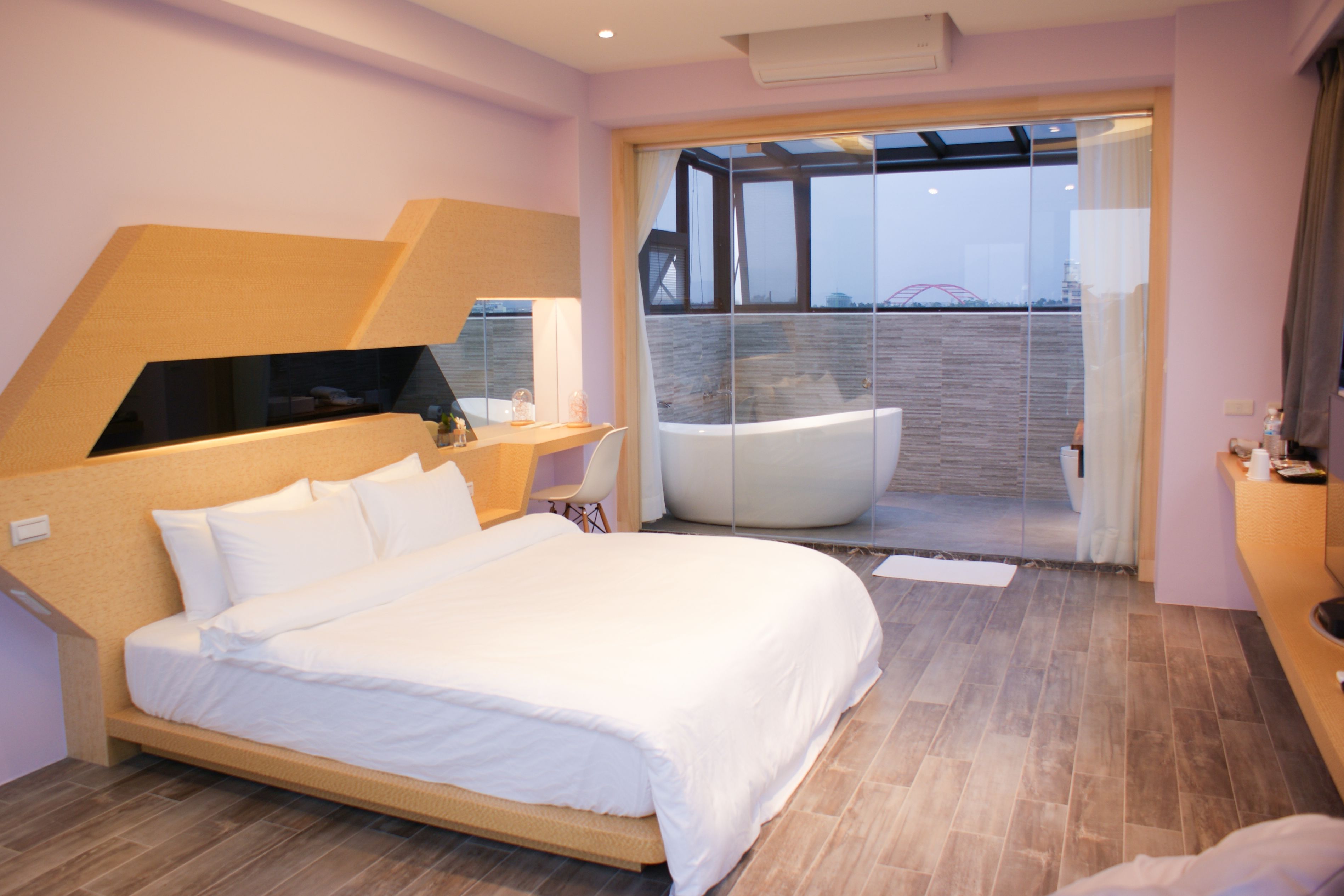 Standard Double or Twin Room, 1 Bedroom | 1 bedroom, minibar, individually decorated, individually furnished