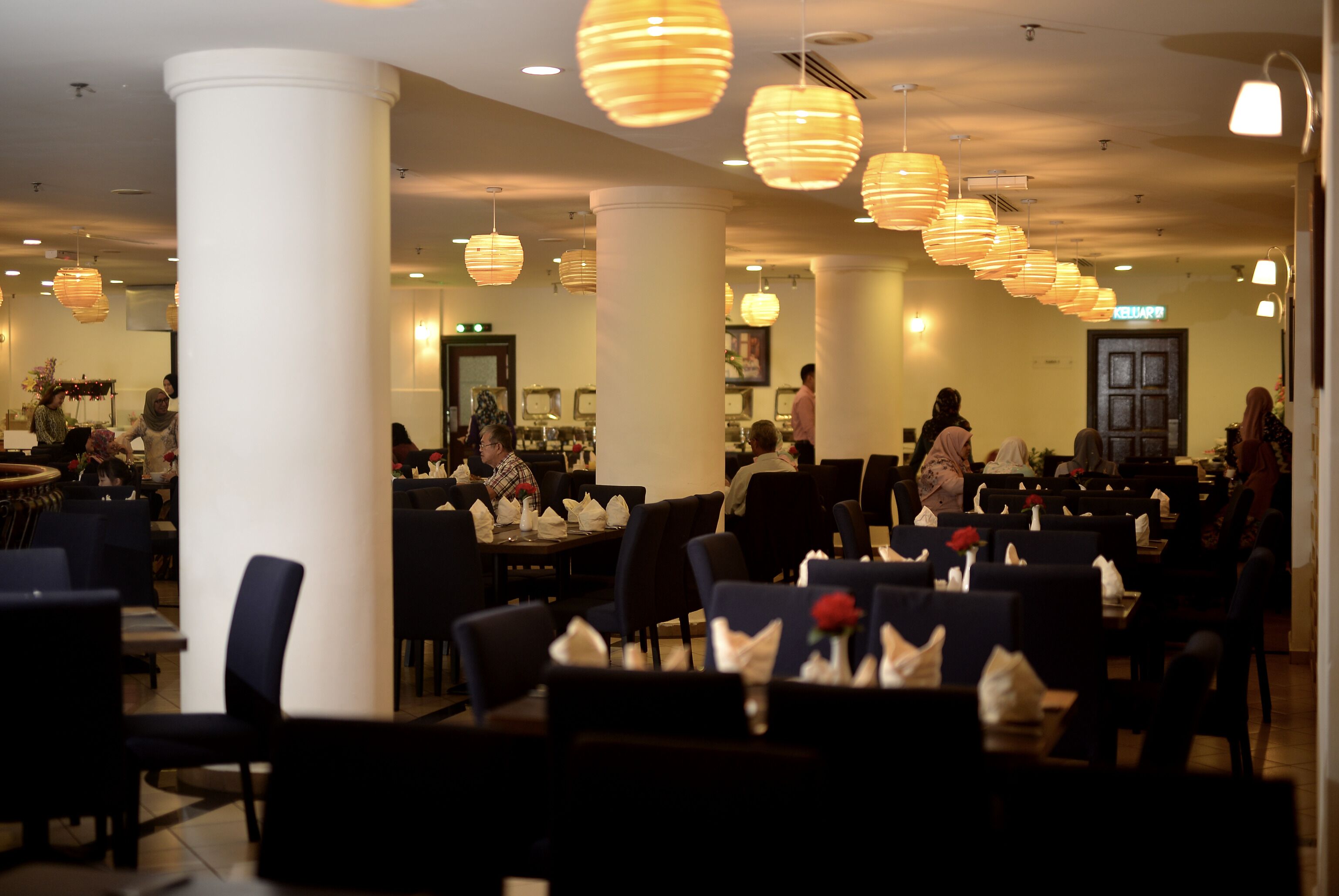 Daily buffet breakfast (MYR 20 per person)