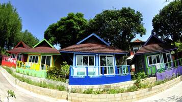 Deluxe Bungalow (2nd Row) | Exterior