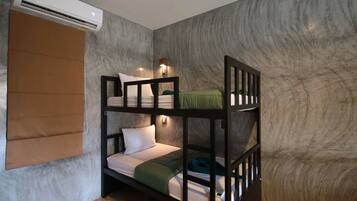 Mixed Dormitory with Shared Bathroom | In-room safe, free WiFi, bed sheets