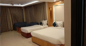 Family Suite | 1 bedroom, premium bedding, minibar, in-room safe