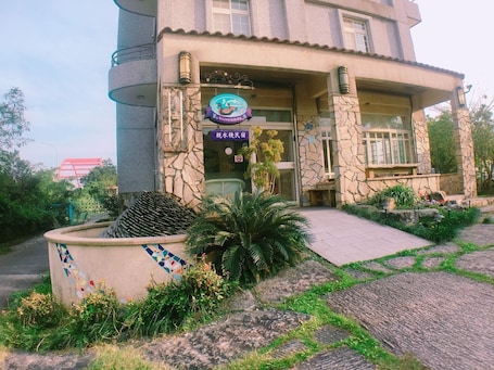 Fachada de la propiedad