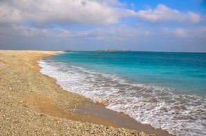 Beach - Long Hong B&B (Magong)