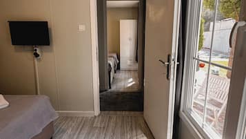 Room | Premium bedding, minibar, free WiFi, bed sheets