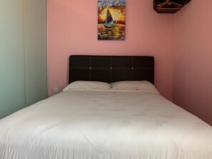 Desk, iron/ironing board, free WiFi, bed sheets - Elmark Hotel Kuantan (Kuantan)