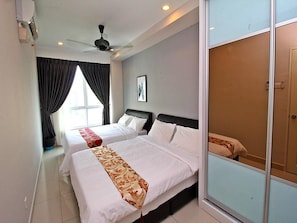 Mansion One Apartment Suites Type C - StayNest Suites at Gurney Drive (George Town)