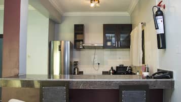 Standard Apartment, 2 Bedrooms | Private kitchen