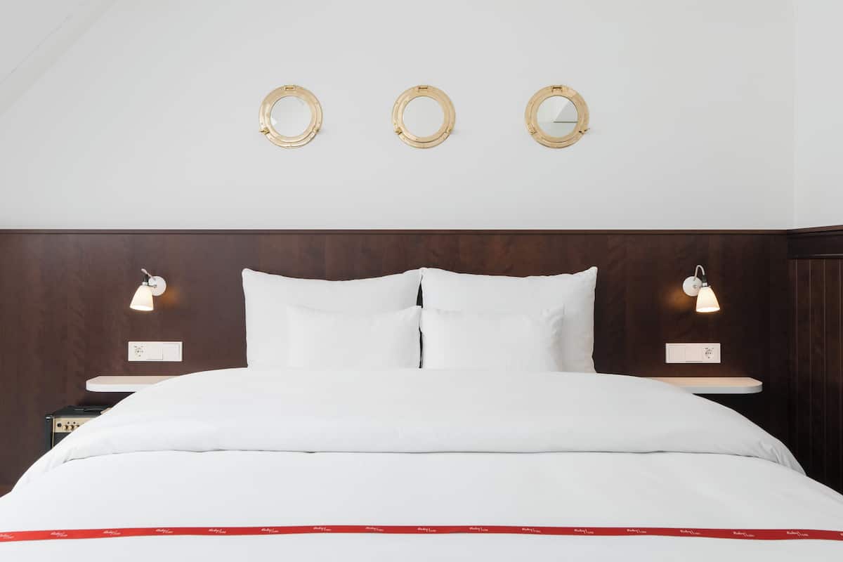 LOFT Room | Roupas de cama premium, cofres nos quartos, individualmente decorados