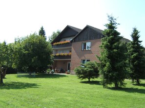 Exterior - Hotel & Pension Haus Dewenter (Lichtenau)