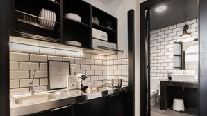 Coffee/tea maker, fridge, microwave, toaster