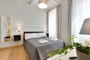Comfort Apartment, 2 Bedrooms, Kitchen (Via di Grotta Pinta, 10 - Int. 11) | Desk, iron/ironing board, free cribs/infant beds, free WiFi - Rome as you feel - Grotta Pinta Apartments (Rome)