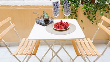 Apartment, 1 Bedroom, Kitchen (Via di Grotta Pinta, 10 - Int. 1) | Balkoni