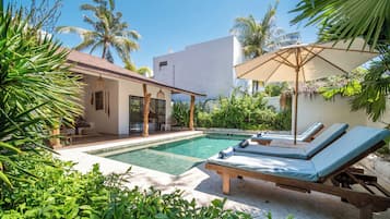 Villa, 2 chambres, piscine privée (Dayan Gunung) | Terrasse/Patio